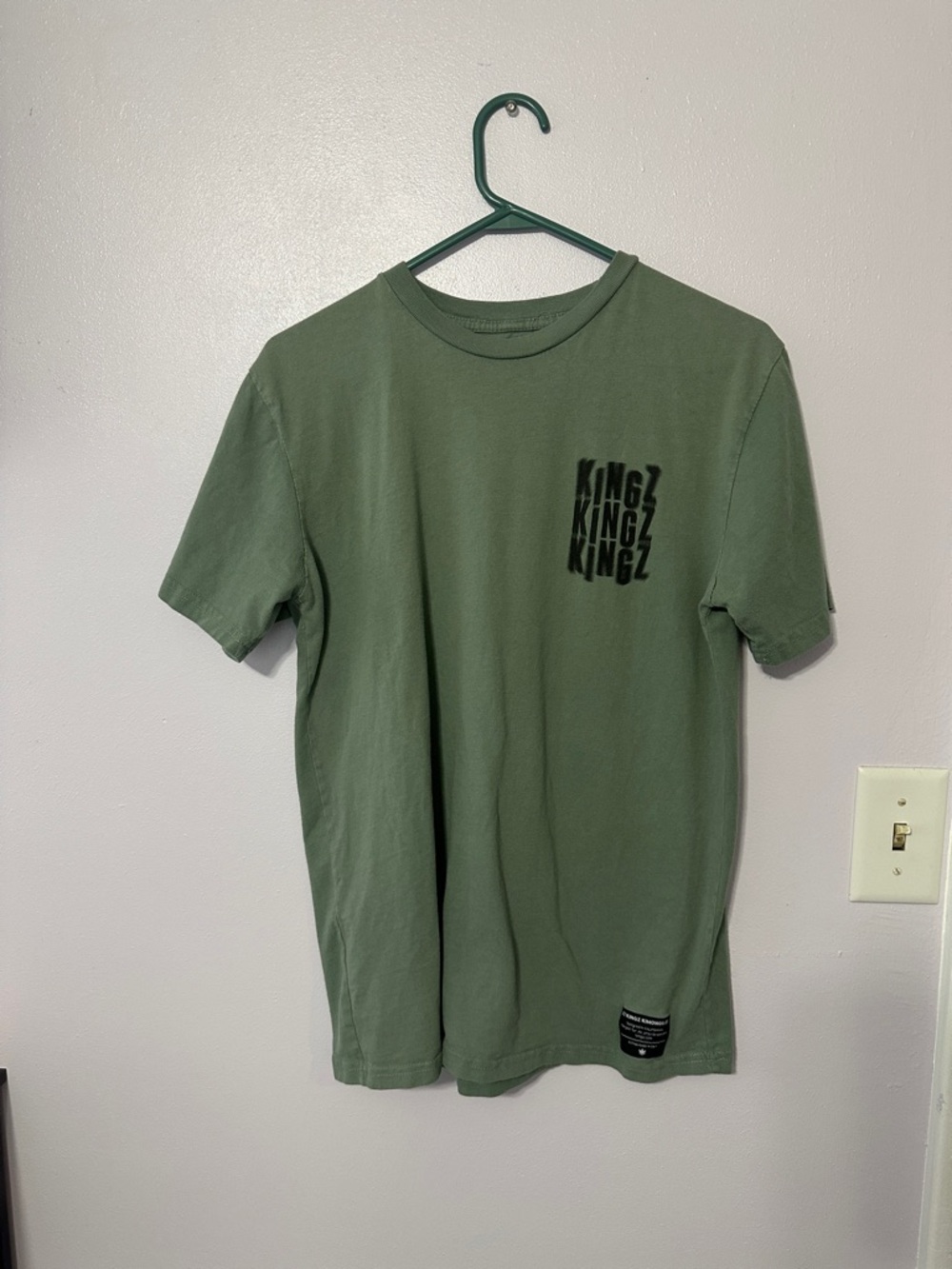 Men's Olive Green Graphic Tee - Kingz Design